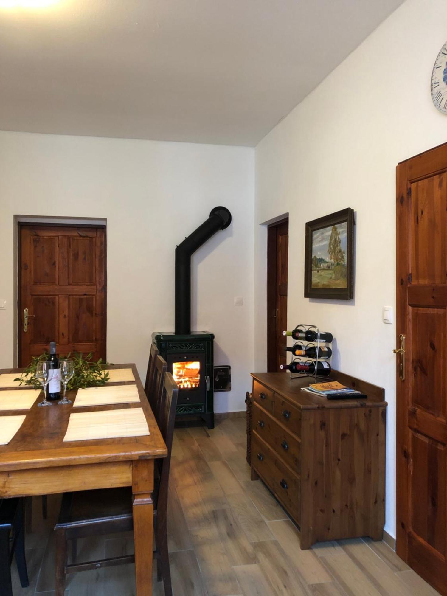 Skornickuv Statek Apartment Chlum u Trebone