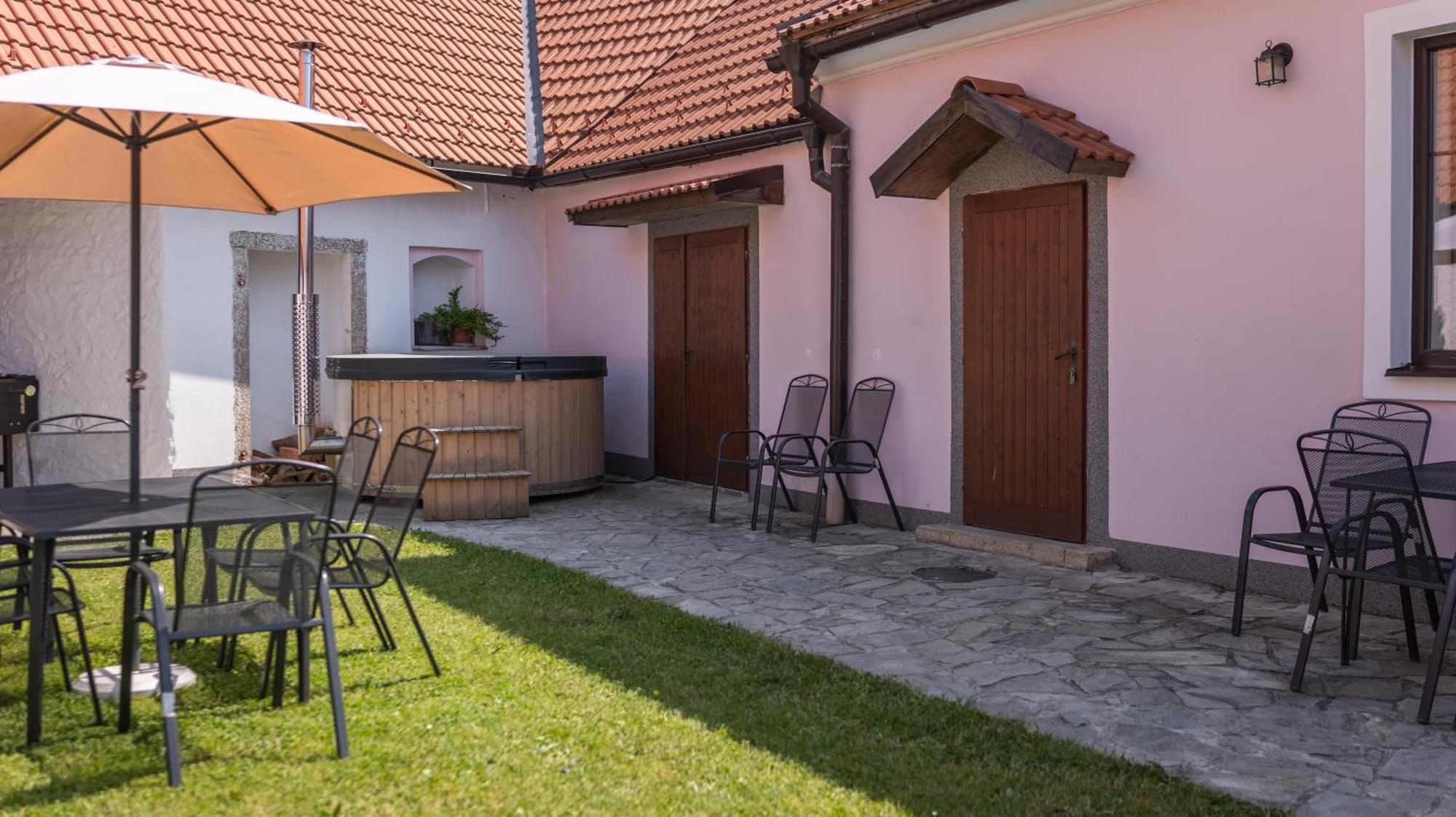 škorničkův Statek Chlum u Trebone