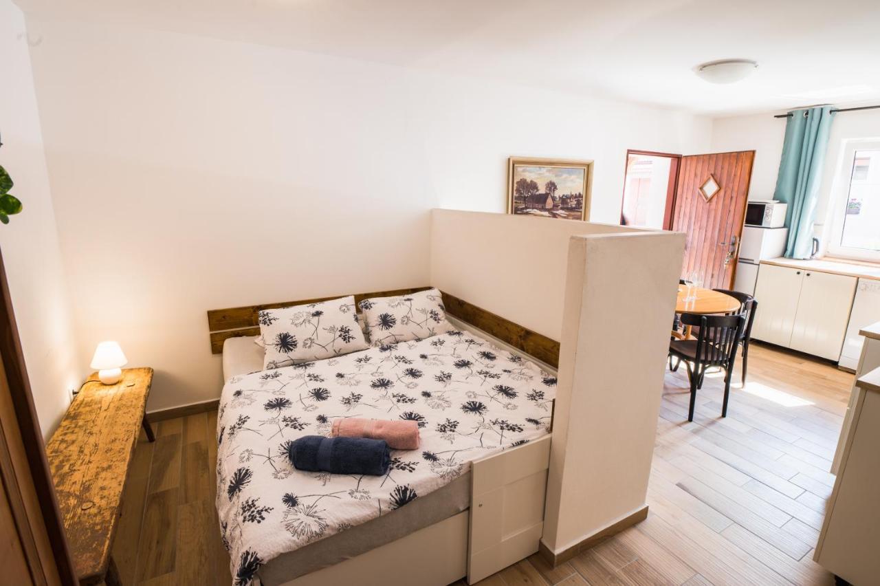 Skornickuv Statek Apartment Chlum u Trebone